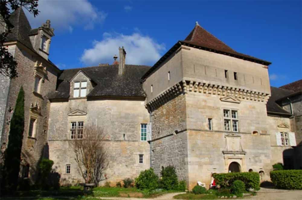 Le château de Cénevières