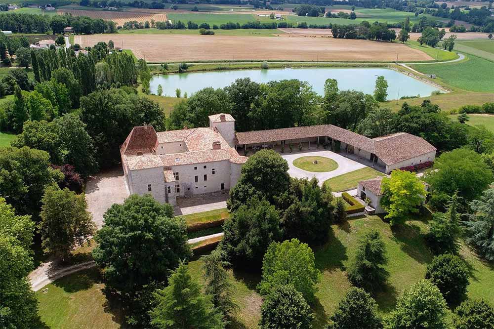 Le château de Sainte Foy à Anthé