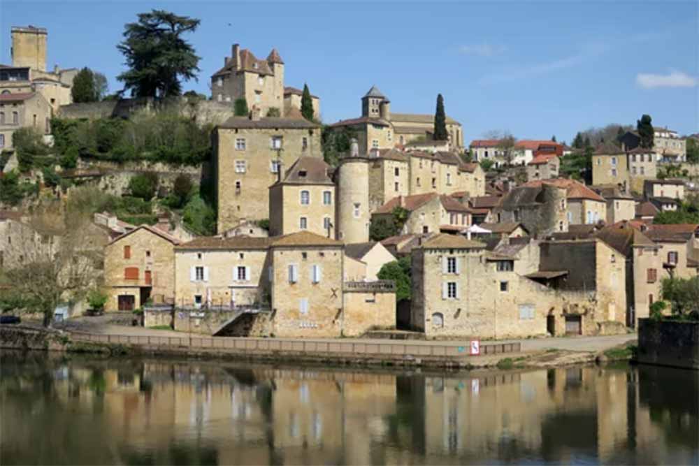 Village de Puy l'Évêque